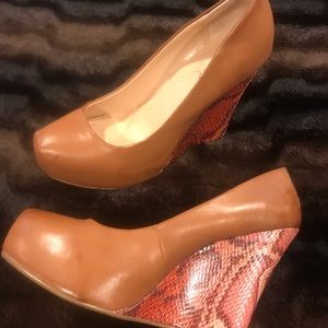 Women’s Guess platform wedges